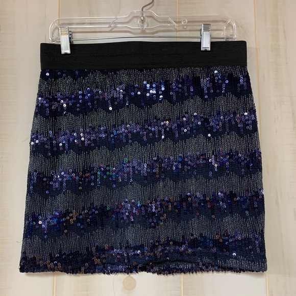 Romeo & Juliet Couture Dresses & Skirts - Romeo & Juliet Black Blue Sequin Mini Skirt L